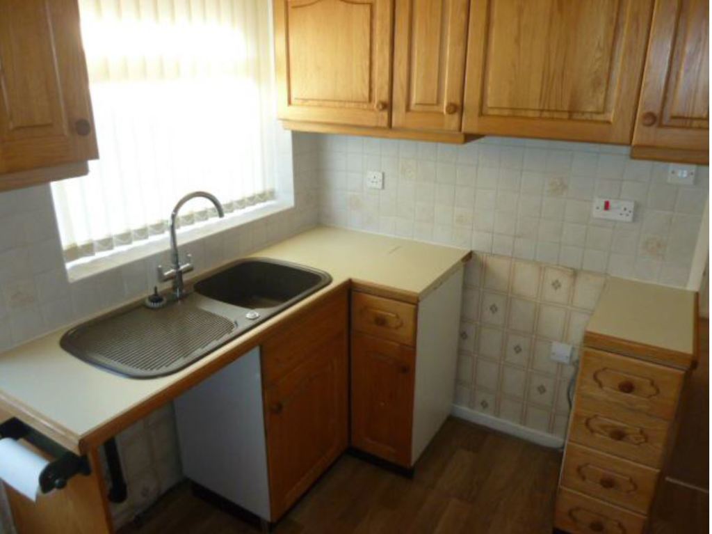 Kitchen before works