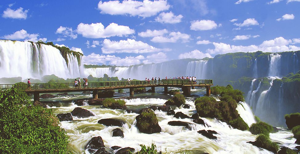 YPN Magazine - foz-do-iguacu